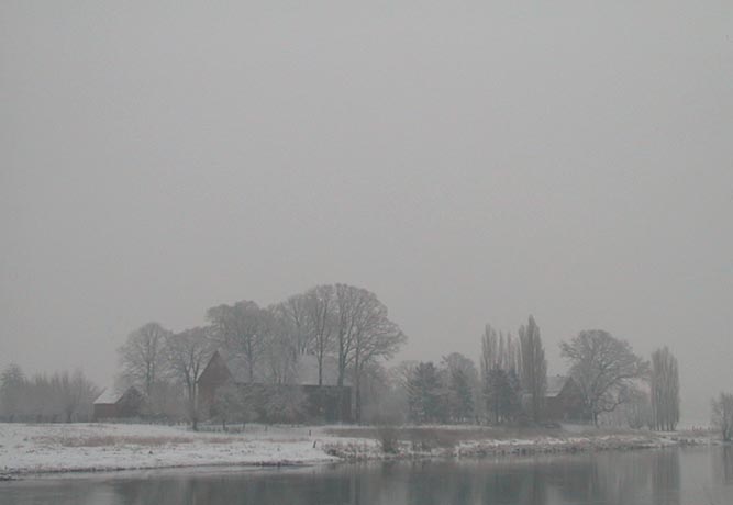 Das Fhrhaus im Schnee